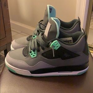 kids jordan retro 4